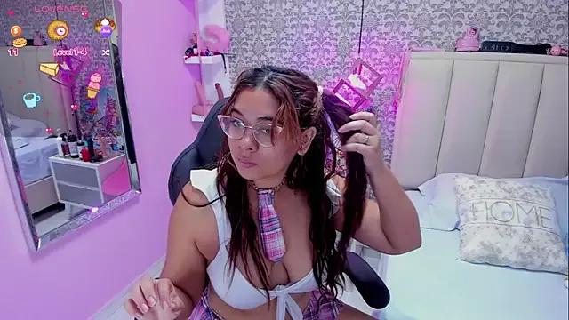 Entertain your itch for girls livestreamers with our collection of stunning models, skilled in the art of temptation and delight.