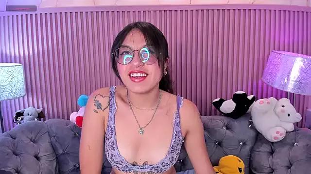 Entertain your itch for girls livestreamers with our collection of stunning models, skilled in the art of temptation and delight.