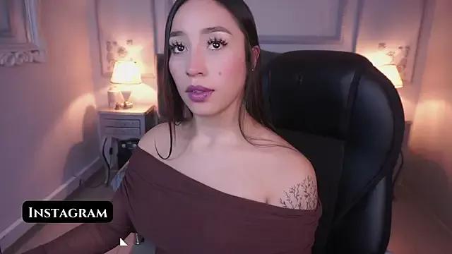 Entertain your itch for girls livestreamers with our collection of stunning models, skilled in the art of temptation and delight.