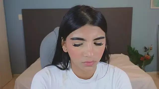 maiaa_ruiz from StripChat is Freechat