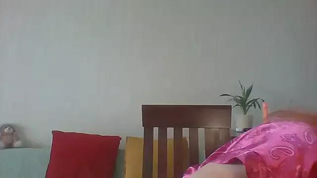 Marellaa from StripChat is Freechat