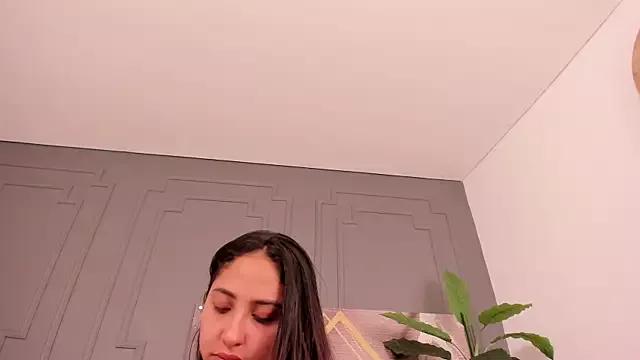 Mariaa_Lopez from StripChat is Freechat