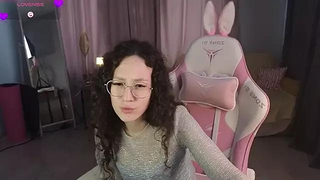 MariaAmber from StripChat is Freechat