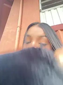 MariaaQueen from StripChat is Freechat