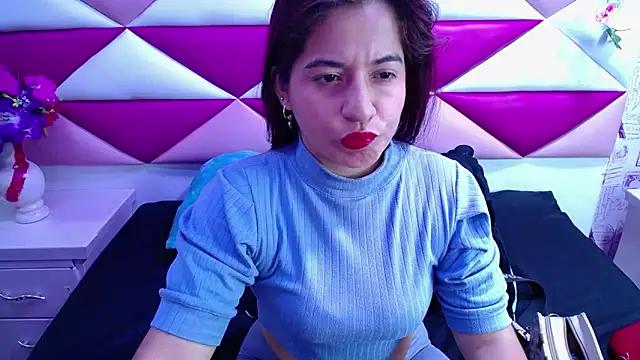 Entertain your itch for girls livestreamers with our collection of stunning models, skilled in the art of temptation and delight.