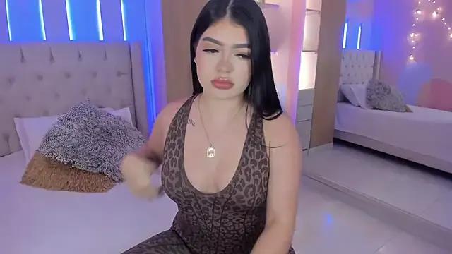 Entertain your itch for girls livestreamers with our collection of stunning models, skilled in the art of temptation and delight.