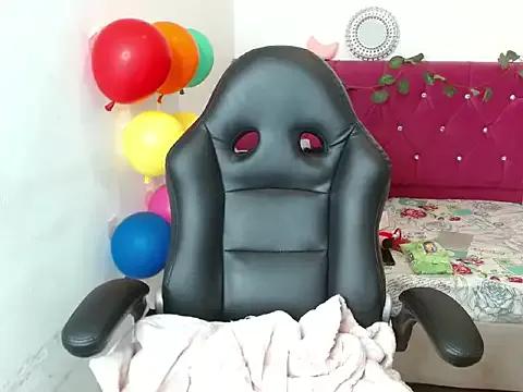 Entertain your itch for girls livestreamers with our collection of stunning models, skilled in the art of temptation and delight.