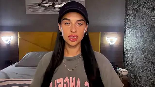MariaValverdeee from StripChat is Freechat