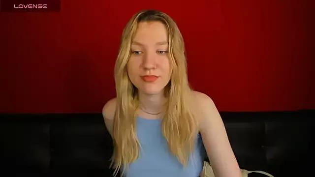 Entertain your itch for girls livestreamers with our collection of stunning models, skilled in the art of temptation and delight.