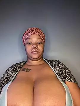 Marinda_Swangs from StripChat is Freechat