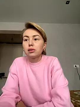 MartaLuna_ from StripChat is Freechat