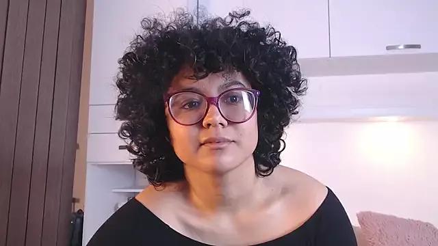 Martina_Ruis from StripChat is Freechat