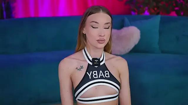 Entertain your itch for girls livestreamers with our collection of stunning models, skilled in the art of temptation and delight.
