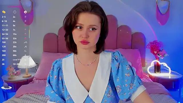 MaryLew from StripChat is Freechat