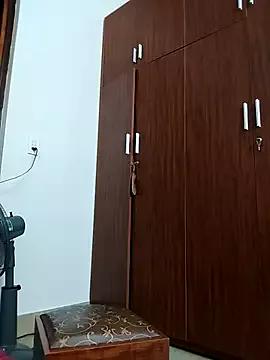 MaryyLy from StripChat is Freechat