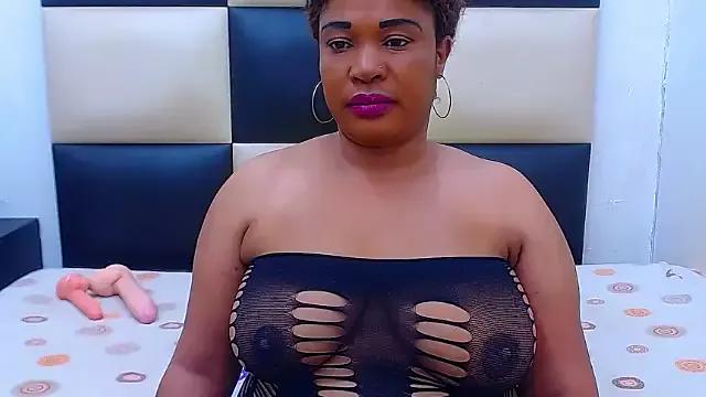 MatureBoobs45 from StripChat is Freechat