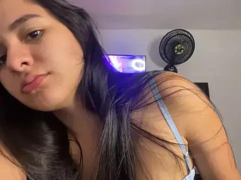 Mavie_Rose from StripChat is Freechat