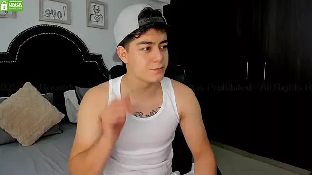 Photos of MaxxiCruz from StripChat is Private