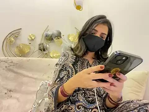 MaYaa__11 from StripChat is Freechat