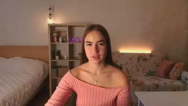MayaGlow from StripChat is Freechat