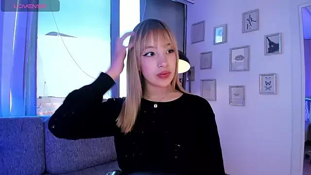 Entertain your itch for girls livestreamers with our collection of stunning models, skilled in the art of temptation and delight.