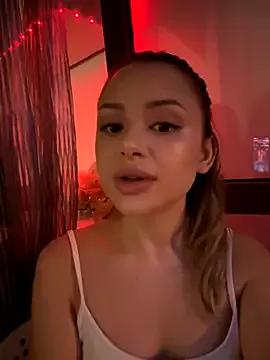 Mayk-Lili from StripChat is Freechat