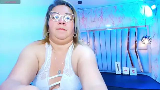 Entertain your itch for girls livestreamers with our collection of stunning models, skilled in the art of temptation and delight.