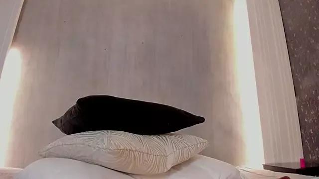Megan0809 from StripChat is Freechat