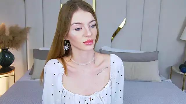 MeganMour from StripChat is Freechat