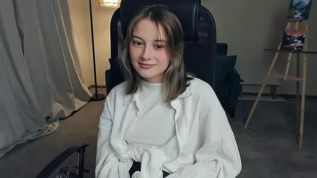 MegLebold from StripChat is Freechat