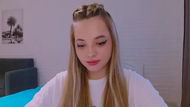 MelanieAlves from StripChat is Freechat