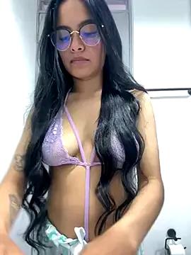 Entertain your itch for girls livestreamers with our collection of stunning models, skilled in the art of temptation and delight.