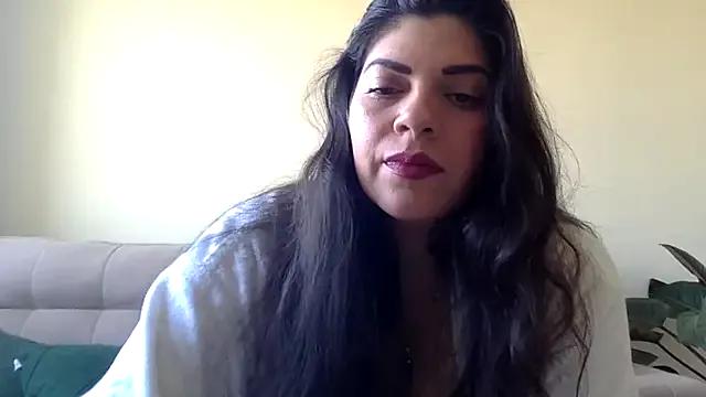 Melissa_Noir from StripChat is Freechat