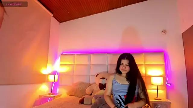 Entertain your itch for girls livestreamers with our collection of stunning models, skilled in the art of temptation and delight.