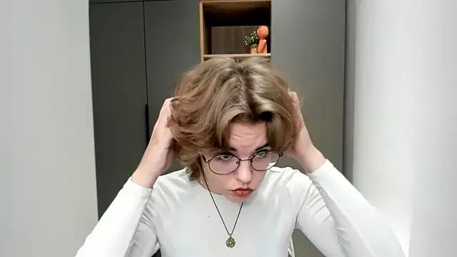 Entertain your itch for girls livestreamers with our collection of stunning models, skilled in the art of temptation and delight.