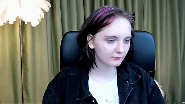 MerilynKelly from StripChat is Freechat