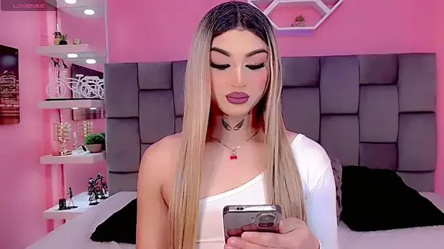 Entertain your itch for girls livestreamers with our collection of stunning models, skilled in the art of temptation and delight.