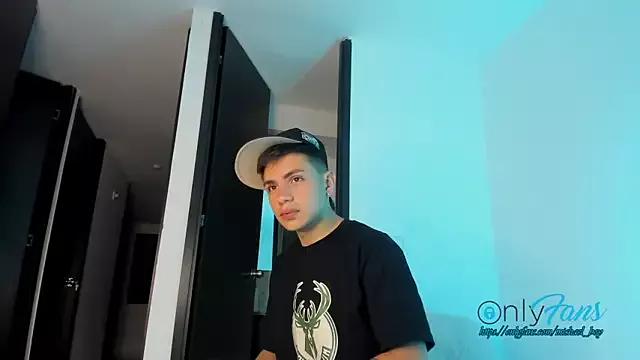 michael_boy88 from StripChat is Freechat