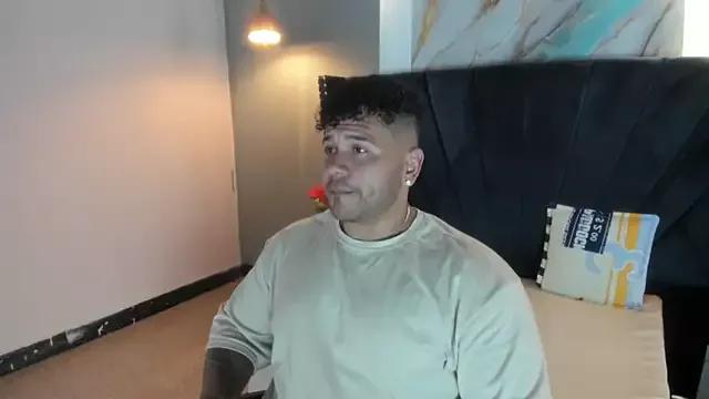michael_hill1 from StripChat is Freechat