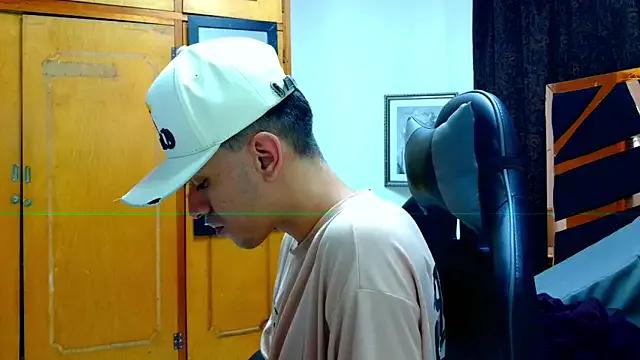 Mick_johnson from StripChat is Freechat