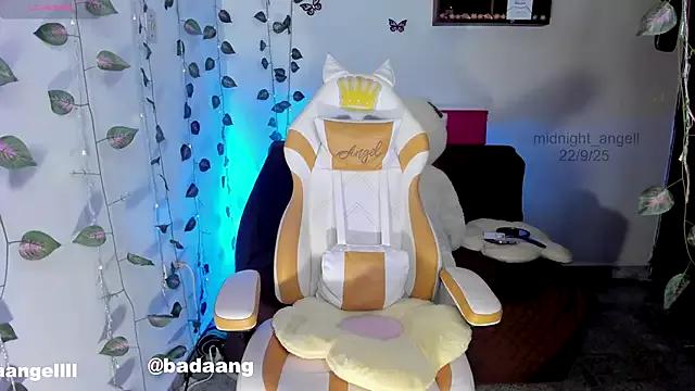 Entertain your itch for girls livestreamers with our collection of stunning models, skilled in the art of temptation and delight.