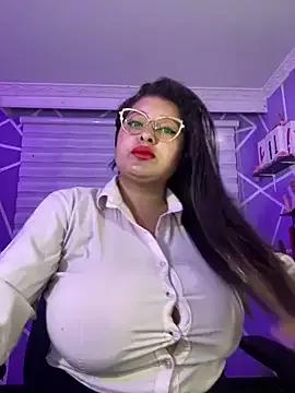 Entertain your itch for girls livestreamers with our collection of stunning models, skilled in the art of temptation and delight.