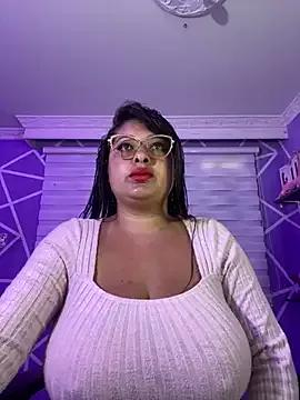 Entertain your itch for girls livestreamers with our collection of stunning models, skilled in the art of temptation and delight.