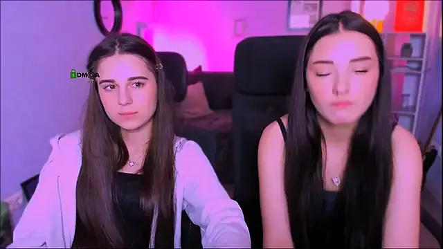 miki-niki from StripChat is Freechat