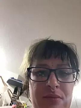 mikittyy from StripChat is Freechat