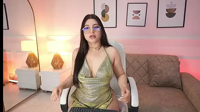 Entertain your itch for girls livestreamers with our collection of stunning models, skilled in the art of temptation and delight.