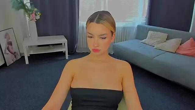 MilaKikoo1 from StripChat is Freechat