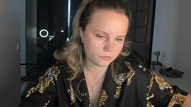 milalapka from StripChat is Freechat