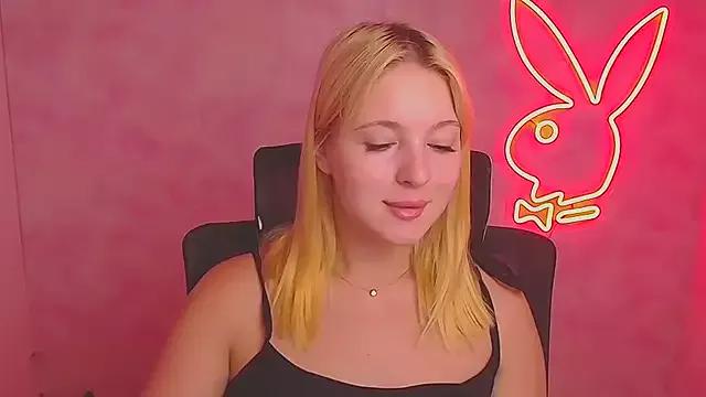 Entertain your itch for girls livestreamers with our collection of stunning models, skilled in the art of temptation and delight.