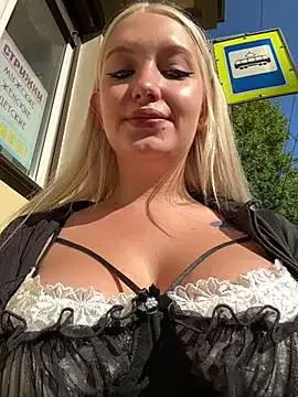 Entertain your itch for girls livestreamers with our collection of stunning models, skilled in the art of temptation and delight.